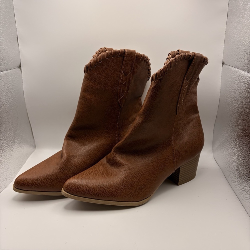Wild Diva Lounge Brown Western Ankle Boots Women 9 Block Heel Whipstitch Cognac